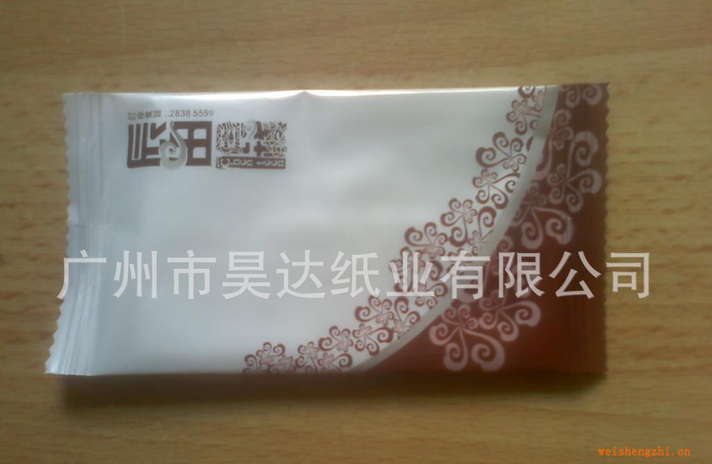 全自動(dòng)無(wú)菌包裝大量生產(chǎn)（訂制）專版單片裝濕紙巾