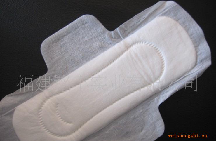 提供日用245mm棉面衛(wèi)生巾加工