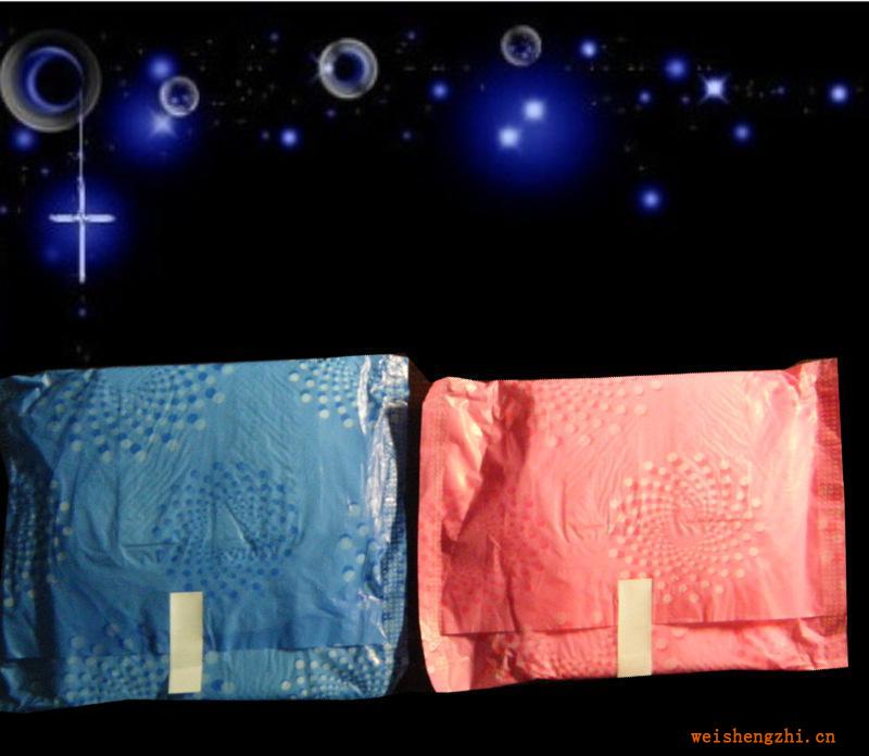 供應(yīng)沒有離型紙衛(wèi)生巾特別工藝可來圖來樣代加工