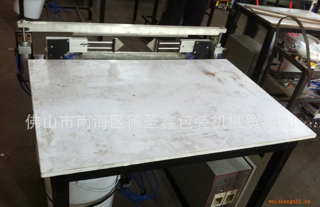 800K水冷雙控溫氣動(dòng)封口機(jī)