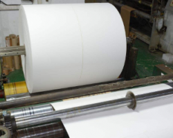 造纸行业：分化趋势逐步显现 龙头纸企优势稳步提升