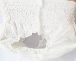 成人纸尿裤的两种类型